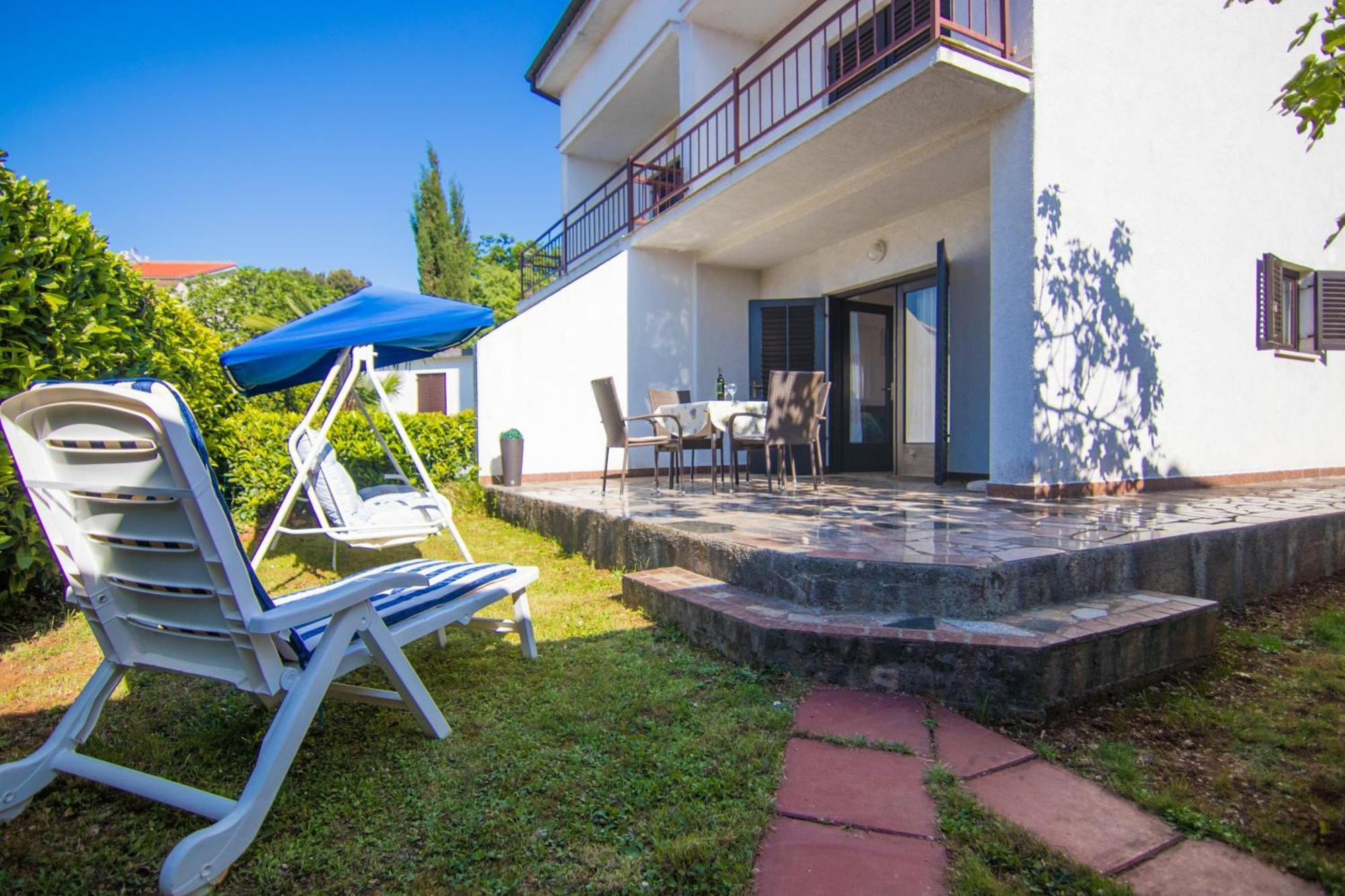 Holiday House Ingrid Malinska Exterior photo